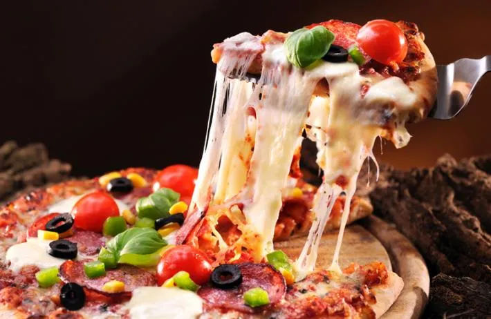 Gigante 8 Fatias (2 Sabores)
